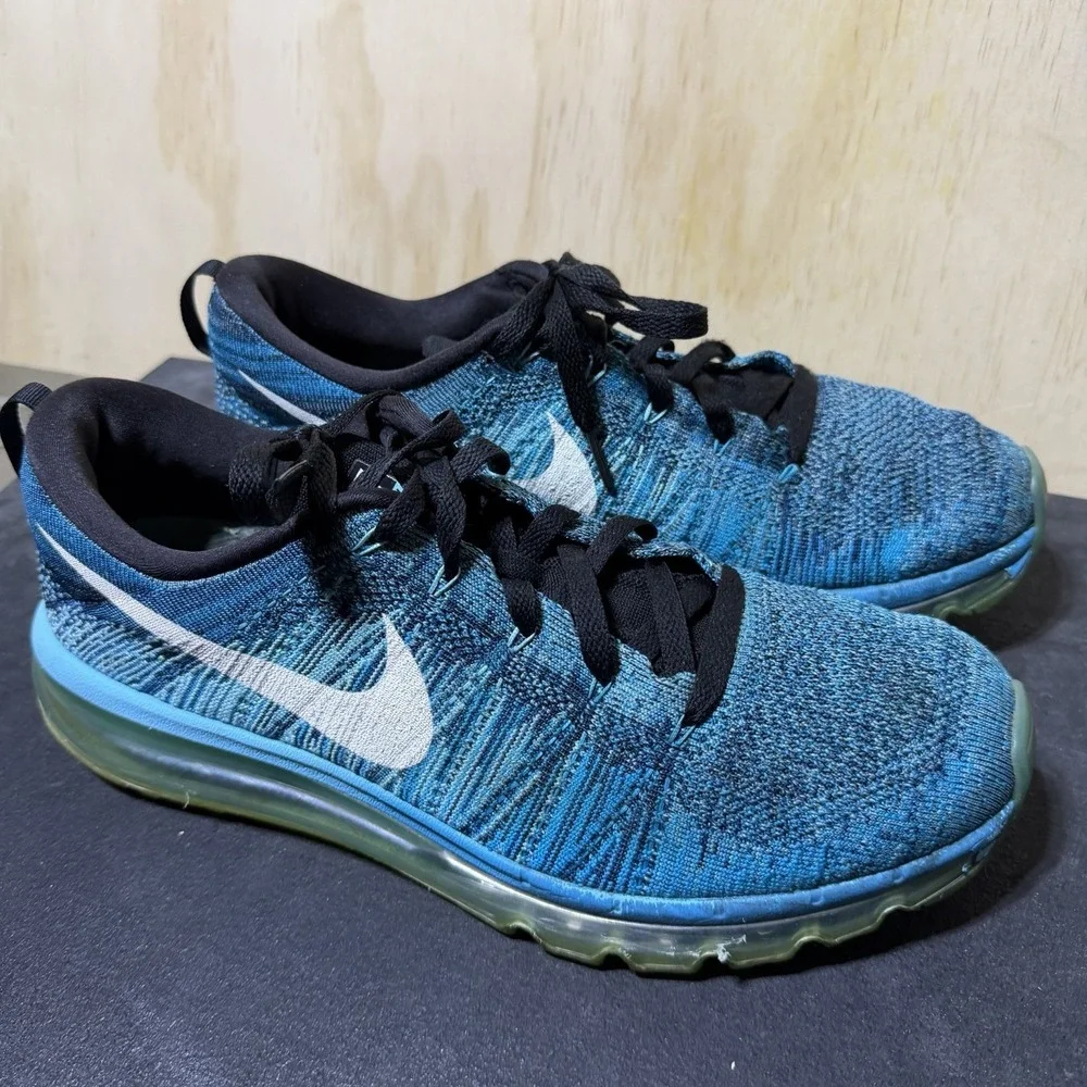 NIKE 2015 AIR MAX FLYKNIT BLUE LAGOON AND BLACK SIZE 11.5 MEN